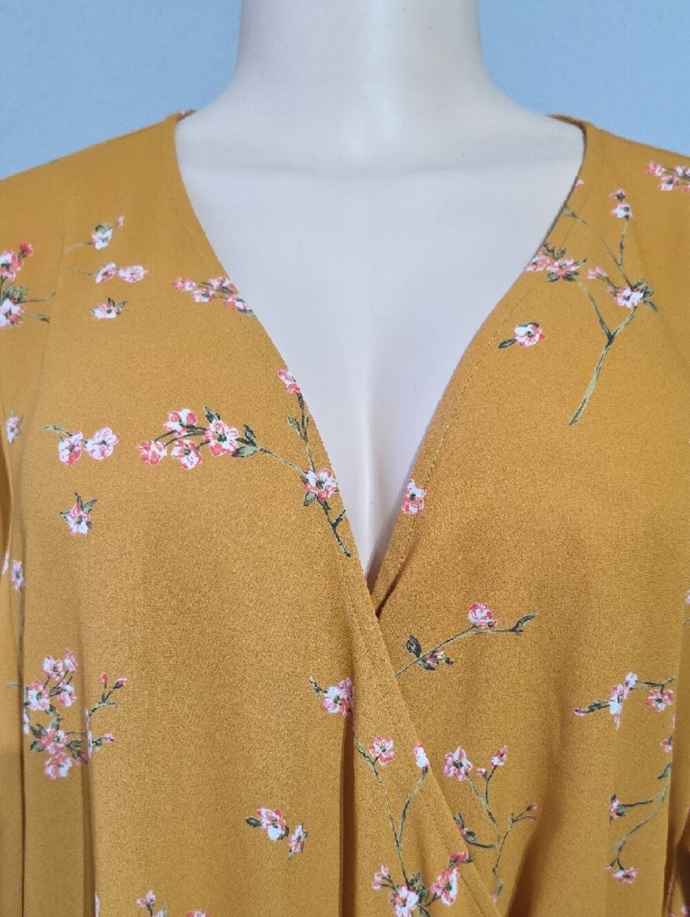 Express Mustard Floral Side-Tie Wrap Top Size L - Picture 8 of 12
